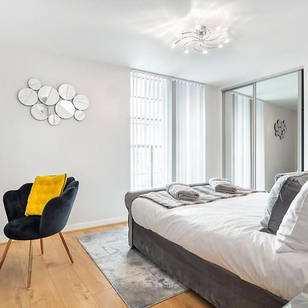 Stunning Apartment With Underground Parking! London Ngoại thất bức ảnh