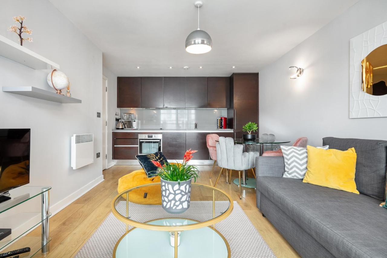 Stunning Apartment With Underground Parking! London Ngoại thất bức ảnh
