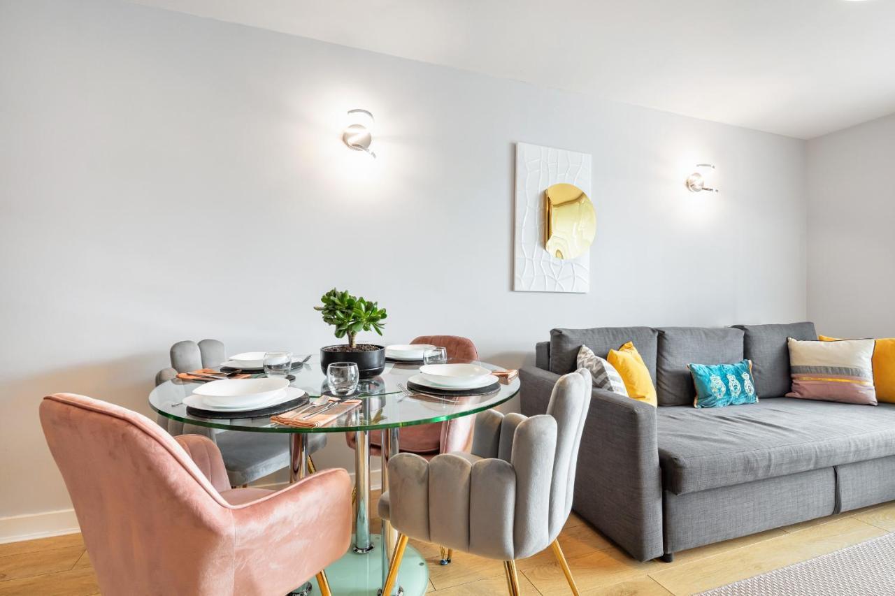 Stunning Apartment With Underground Parking! London Ngoại thất bức ảnh