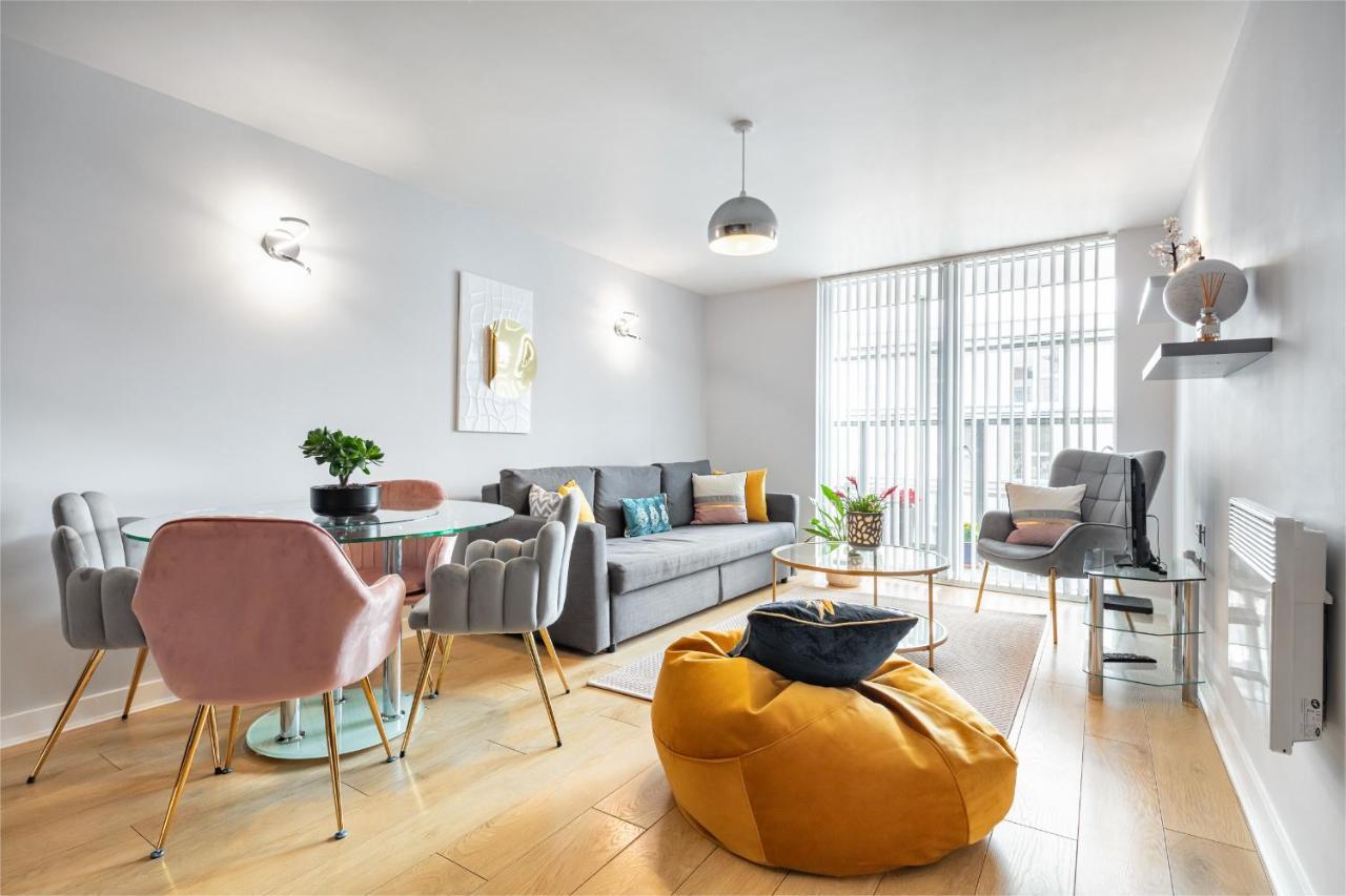 Stunning Apartment With Underground Parking! London Ngoại thất bức ảnh