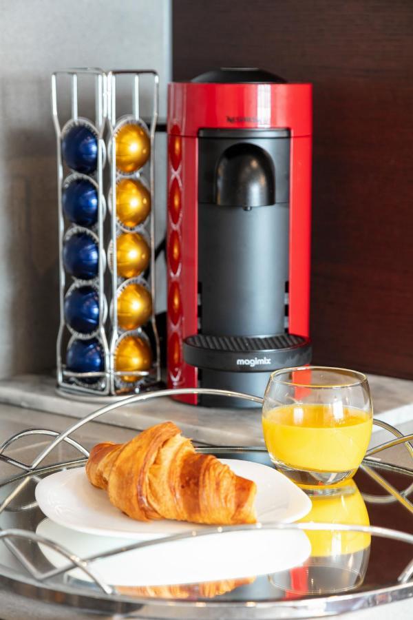 Stunning Apartment With Underground Parking! London Ngoại thất bức ảnh