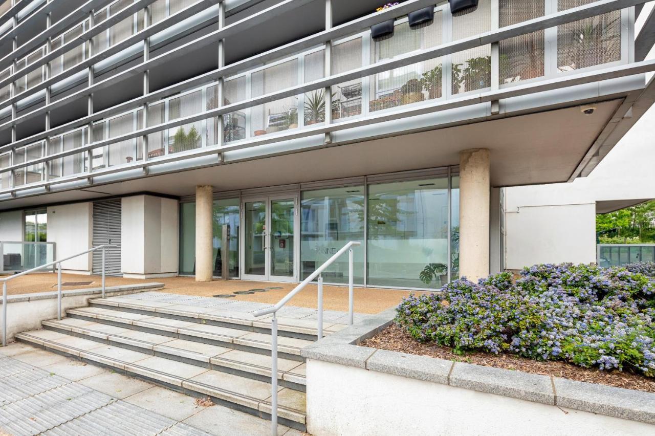 Stunning Apartment With Underground Parking! London Ngoại thất bức ảnh