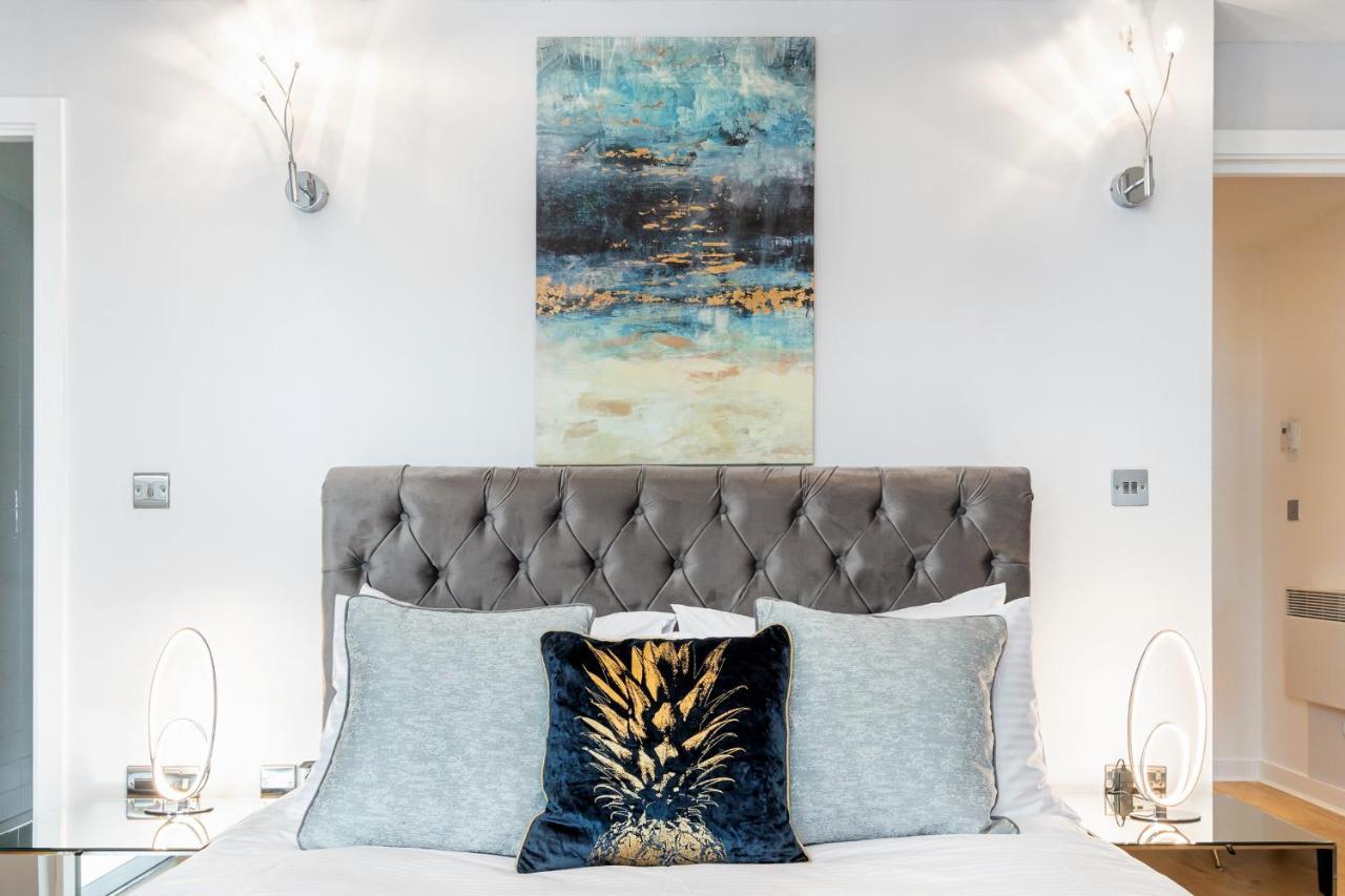 Stunning Apartment With Underground Parking! London Ngoại thất bức ảnh