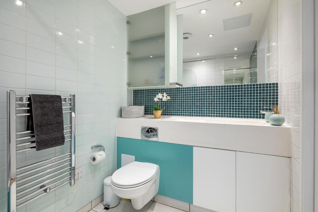 Stunning Apartment With Underground Parking! London Ngoại thất bức ảnh