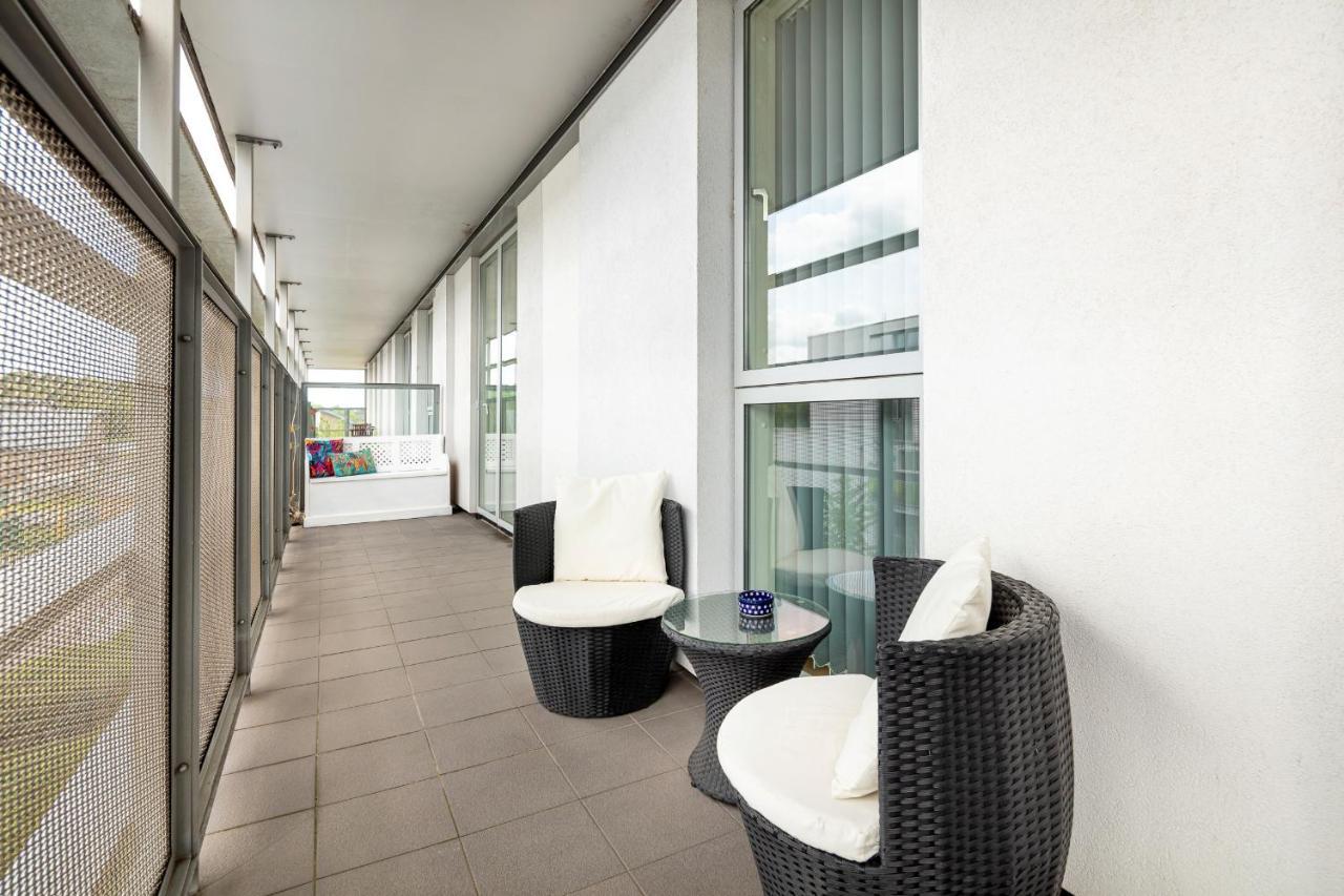 Stunning Apartment With Underground Parking! London Ngoại thất bức ảnh