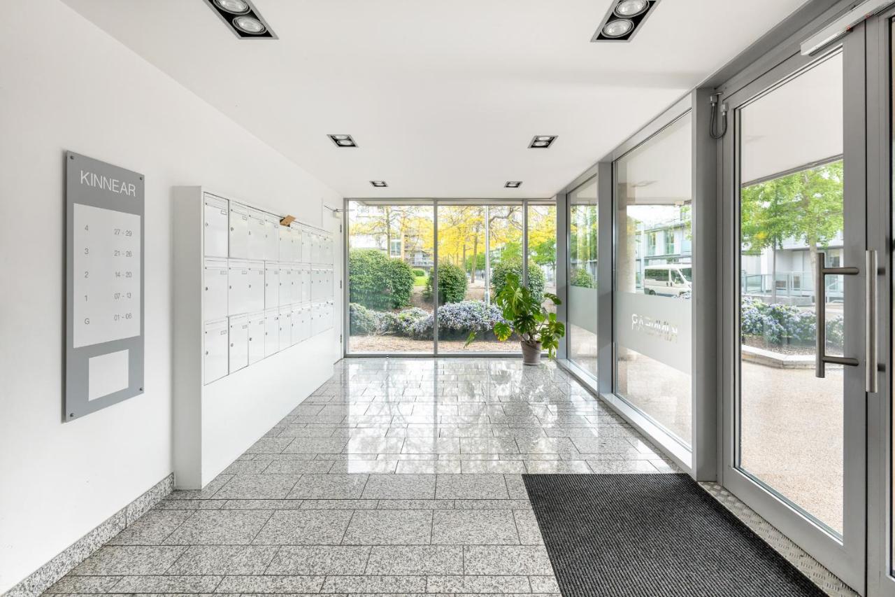 Stunning Apartment With Underground Parking! London Ngoại thất bức ảnh