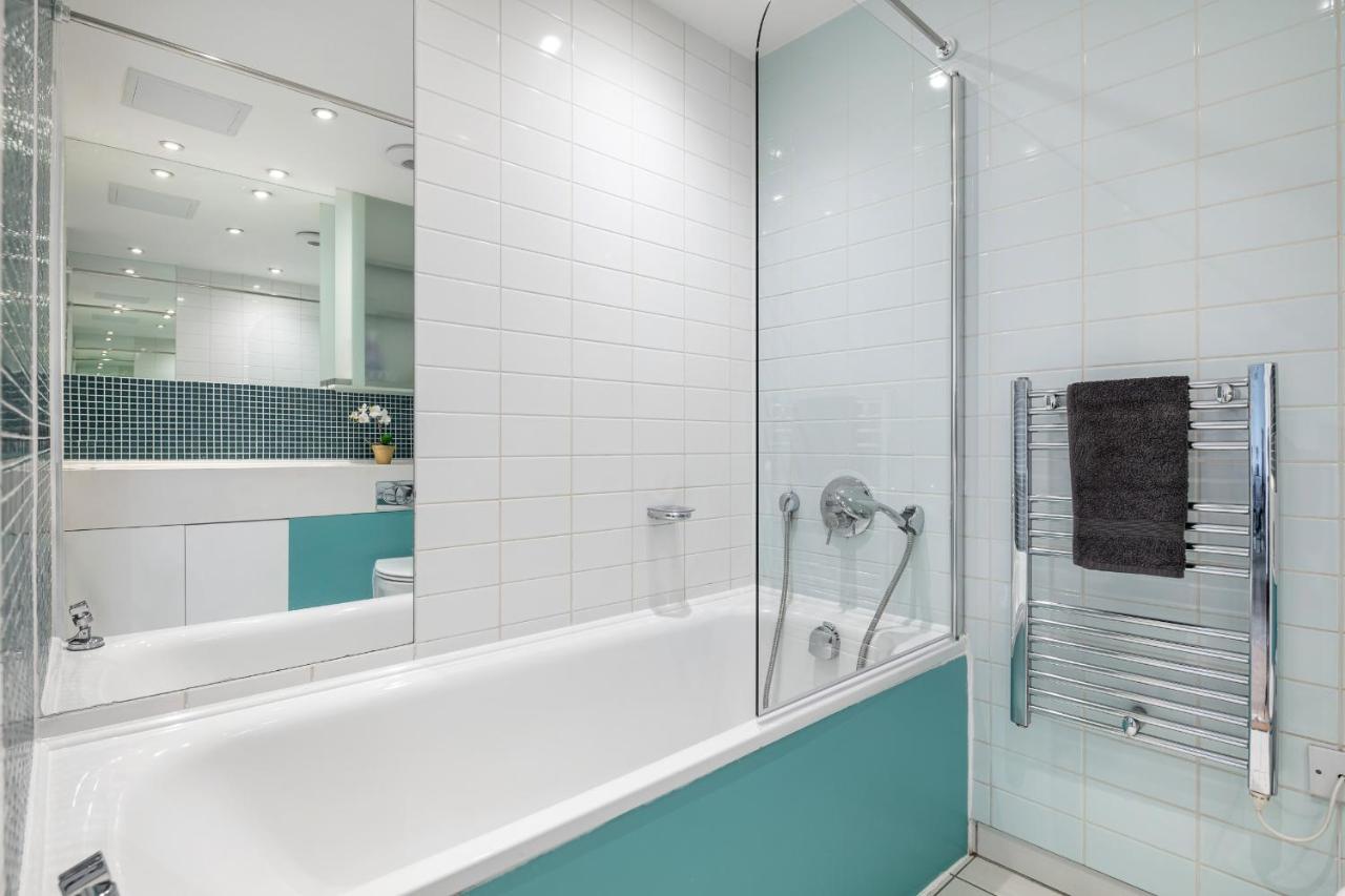 Stunning Apartment With Underground Parking! London Ngoại thất bức ảnh